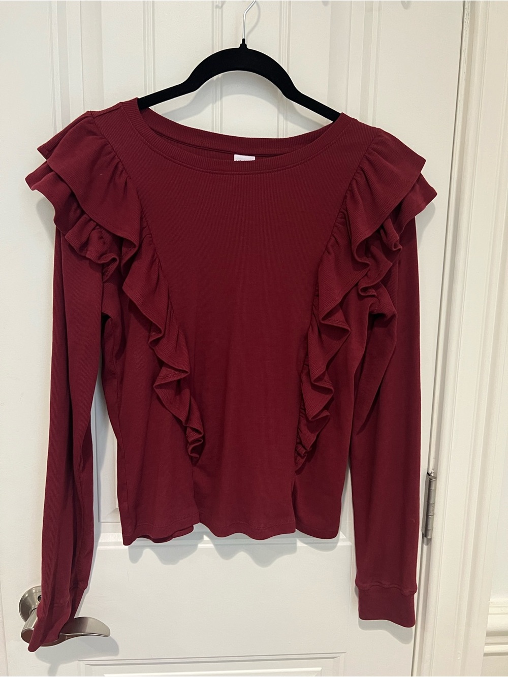 Melrose and Market Burgundy Ruffle Long Sleeve Knit Top‎ Size Small